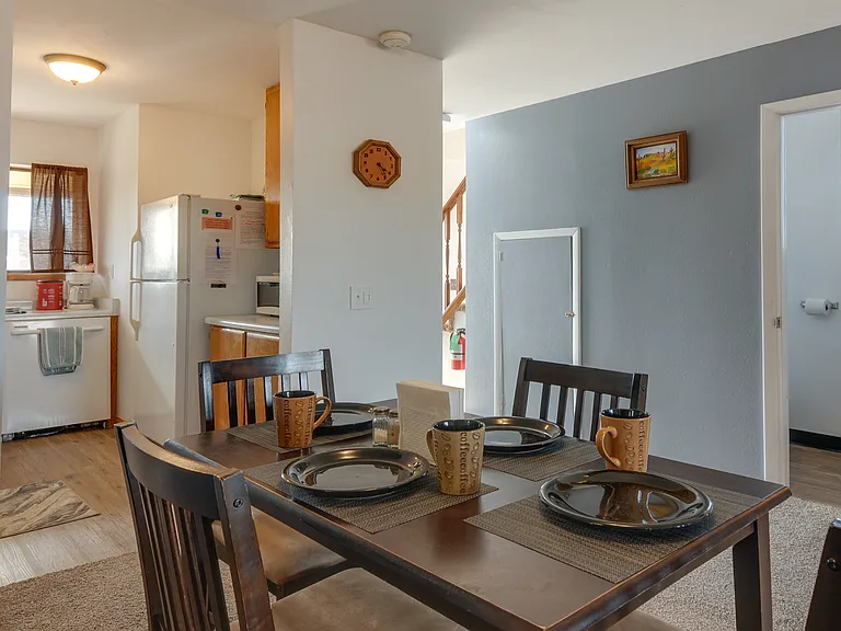 25 E Lexington #4 — Photo 5