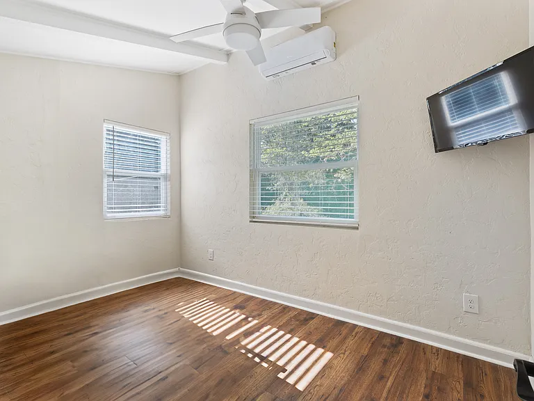 1524 SW 37th Ave — Photo 29