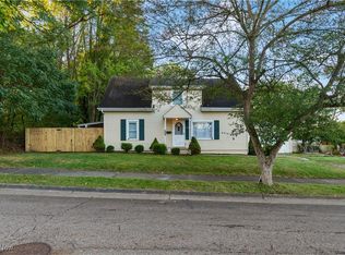 2948 Trenton Rd, Akron, OH 44312