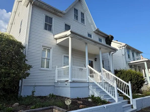 303 Vine St, Williamstown, PA 17098