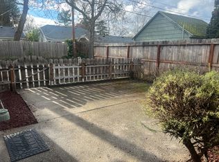 10085 Queen Anne Ave, Medford, OR 97504