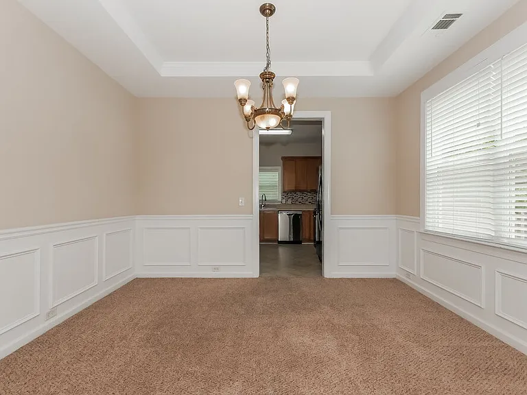 2505 Mockingbird Ln — Photo 8