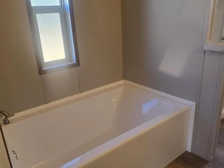 5202 Old Mike Padgett Hwy — Photo 10