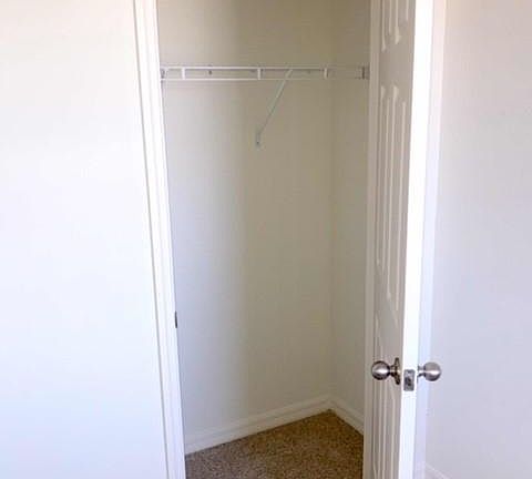 4th image of 1844 Capital Dr