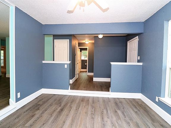 4th image of 817 Chaparral Ln