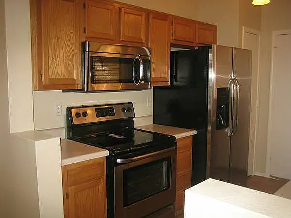 625 N Hamilton St #38 — Photo 2