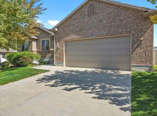 13747 S Buckeye View Way, Riverton, UT 84096