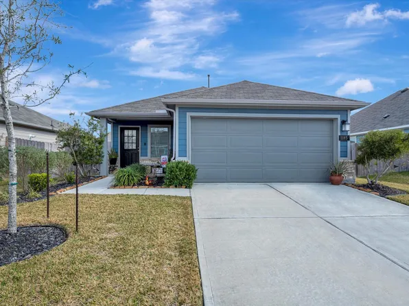 1185 Cavalry Junction Dr, Alvin, TX 77511