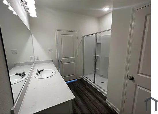 1230 Lambert Dr — Photo 10
