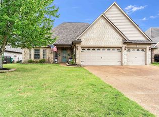 310 Whispering Meadows Dr, Oakland, TN 38060
