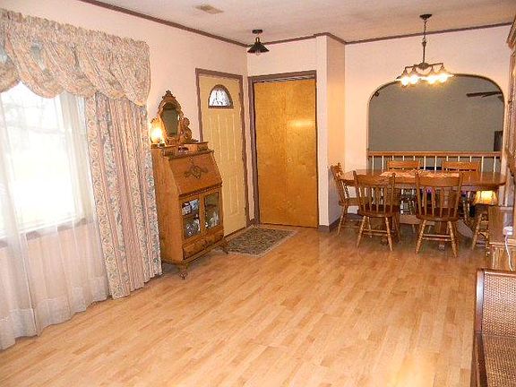 2nd image of 179 Pottawatomie Ln