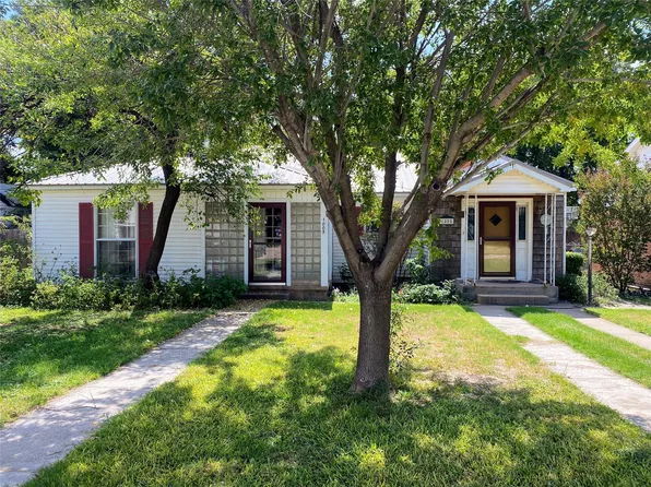 1005 N 6th St, Haskell, TX 79521