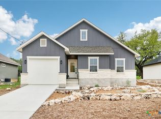 1301 Green Meadow Ln, Spring Branch, TX 78070