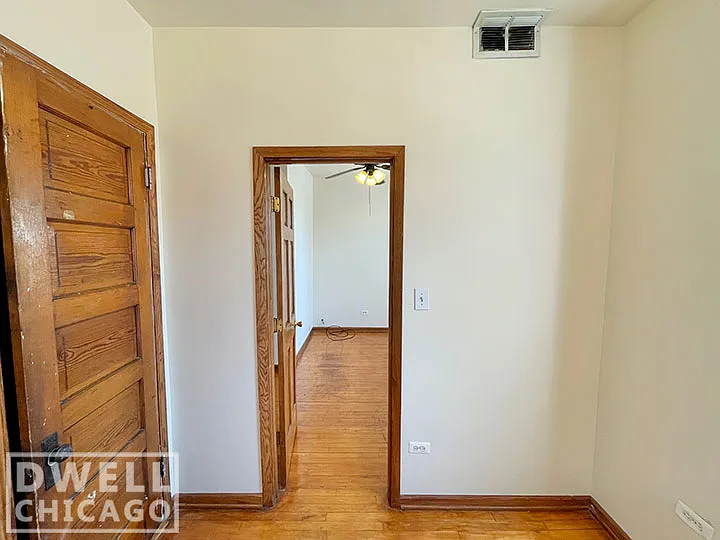1620 W 38th St #2F — Photo 11