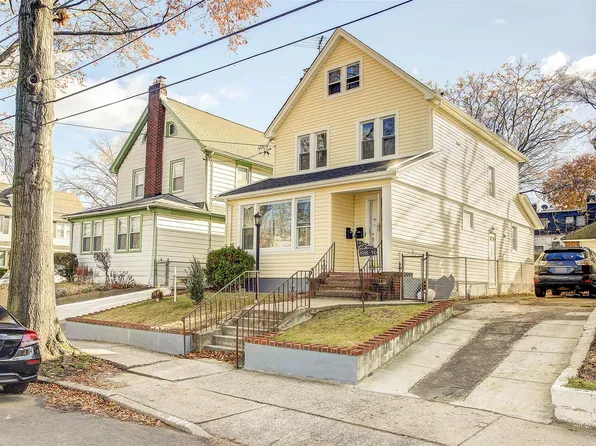 198-16 109 Avenue, Hollis, NY 11412