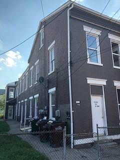 1st image of 1004 Columbia St #F1