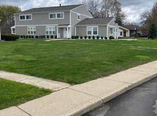 4117 Charter Oak Dr #4117, Flint, MI