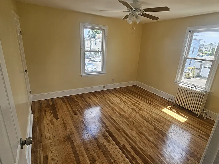 427 Charles St #2 — Photo 9