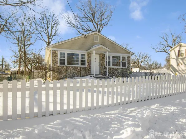 19 Walker Ave, Spotswood, NJ 08884