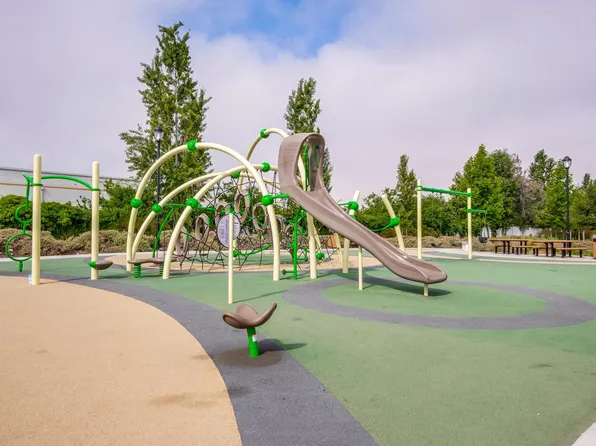 39464 Dragonfly St, Newark, CA 94560