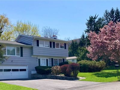 107 Rosewell Mdw, Syracuse, NY, 13214