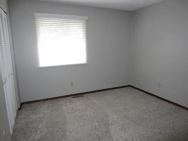 FIRST BEDROOM_10292018