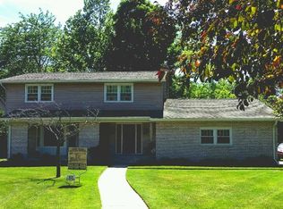 1575 Kinney Ct, Essexville, MI