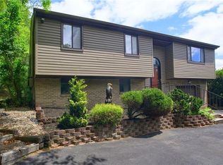 122 Buckhill Rd, Pittsburgh, PA 15237