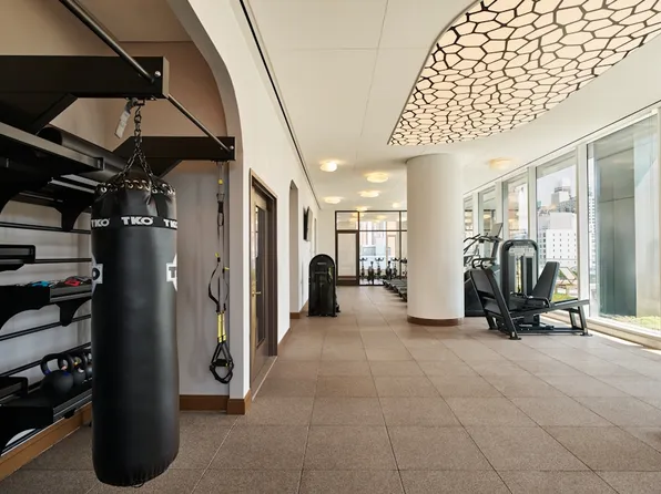 550 10th Avenue image 10 of 16