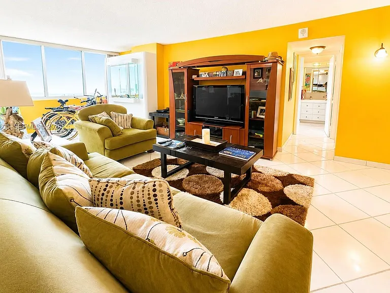 7135 Collins Ave #701 — Photo 12
