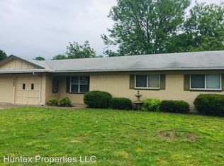 6303 Sayle St, Greenville, TX 75402