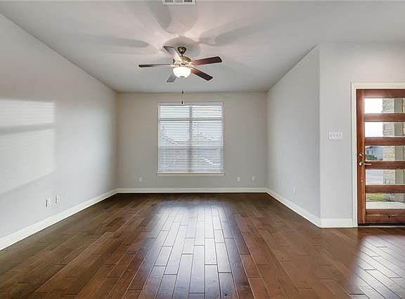 5th image of 700 Applewood Dr APT B