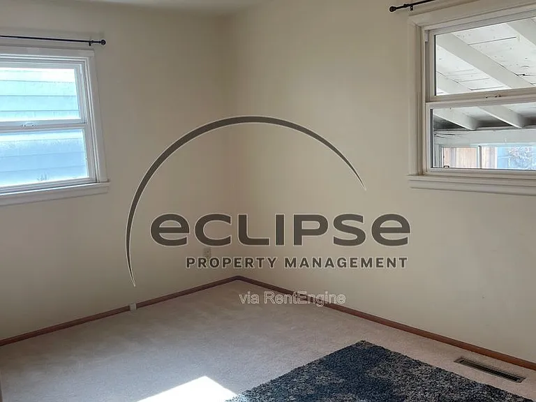 447 N 19th St — Photo 4
