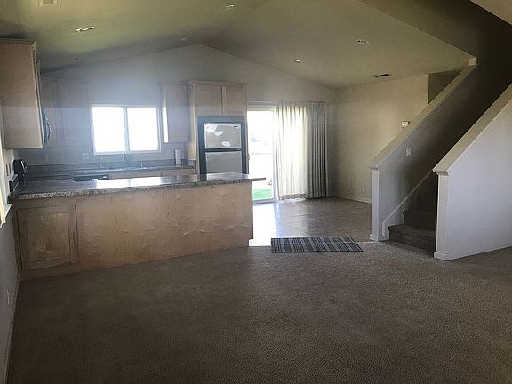 3rd image of 13122 3rd St