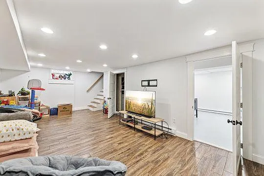 1009 Grand Ave — Photo 16