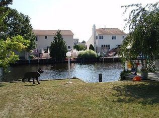 82 Cedar Run Rd, Bayville, NJ 08721