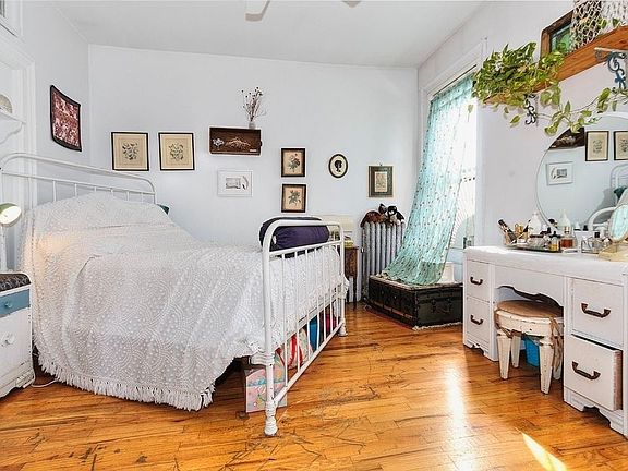 3rd image of 454 W 152nd St APT 54