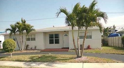 1st image of 18001 NE 9th Ct