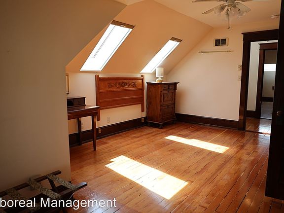 5th image of 121 11th Ave E #8