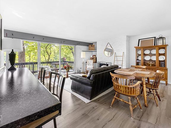 4th image of 5601 Lakeside Dr APT 1B