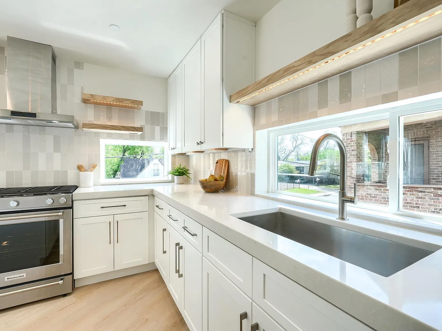 2 bed, 2.5 bath, 1500 sqft, $3,250 — Photo 4