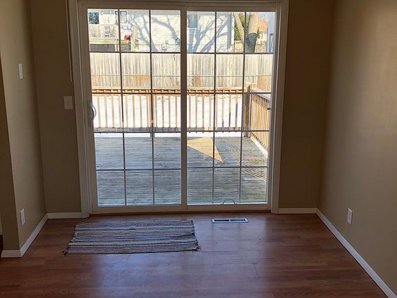 3rd image of 14518 Willow Creek Dr