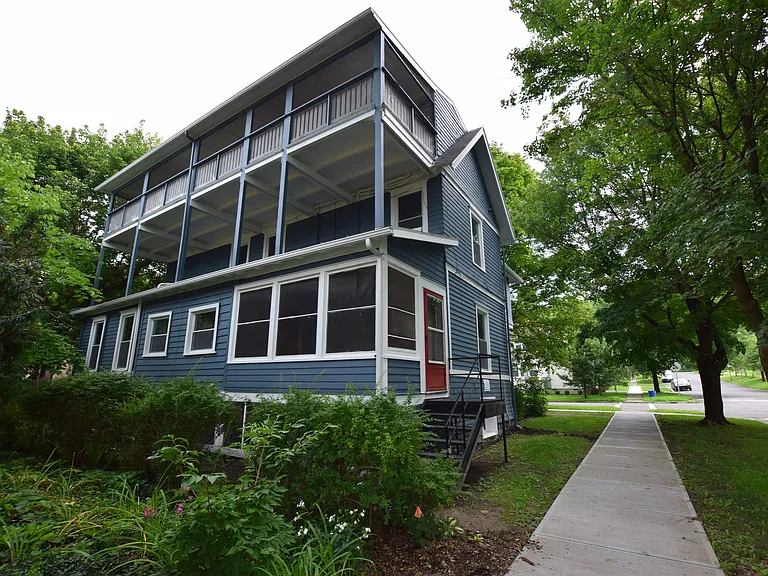 1002 N Aurora St — Photo 40