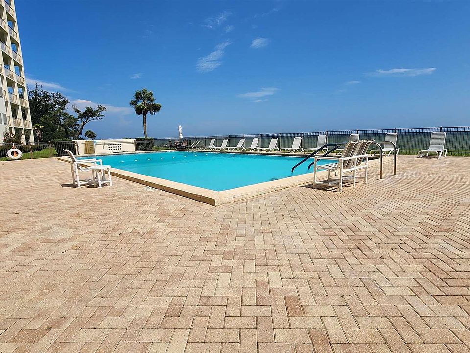 1st image of 615 Bayshore Dr APT 902