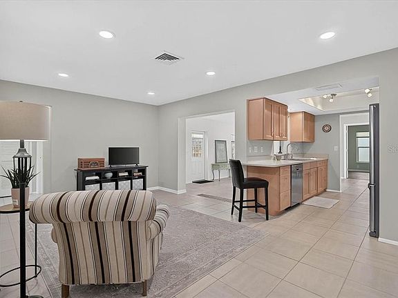 2nd image of 48 DADE AVENUE