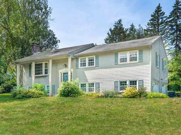 25 Old Colony Dr, Westborough, MA 01581