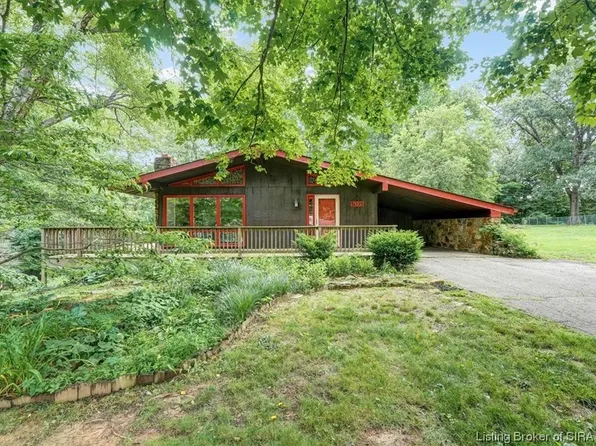 5035 Denise Way, Floyds Knobs, IN 47119