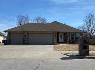5704 S Lincoln Ave, Battlefield, MO 65619