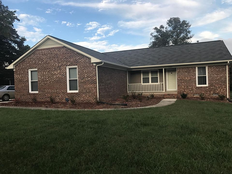 1st image of 1503 Brewster Dr