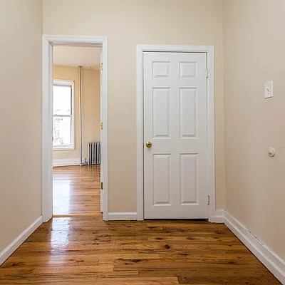 Rented by Nooklyn NYC LLC | media 18